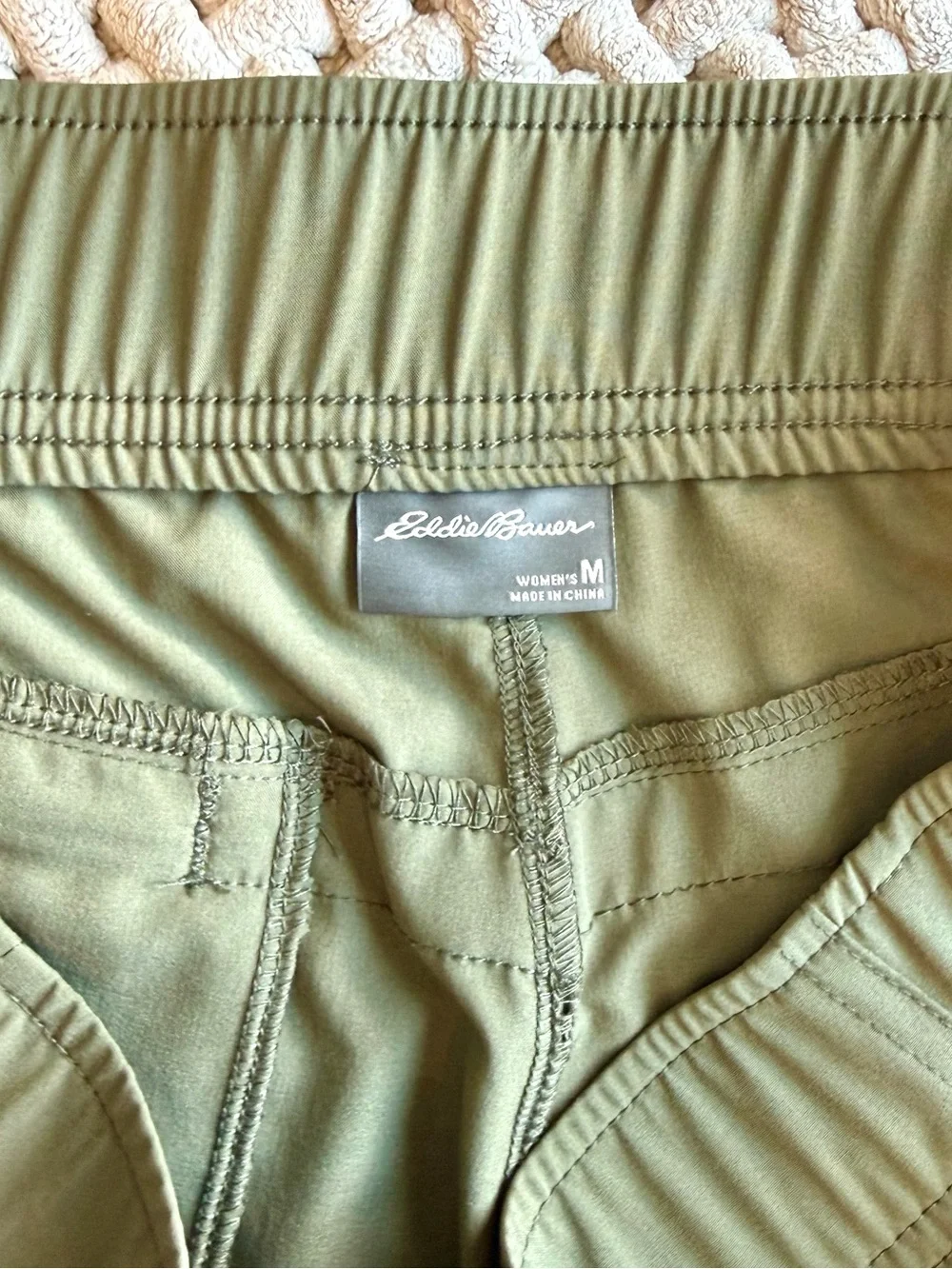 Eddie Bauer | Women’s Departure Ankle Pants | Olive Green | Medium